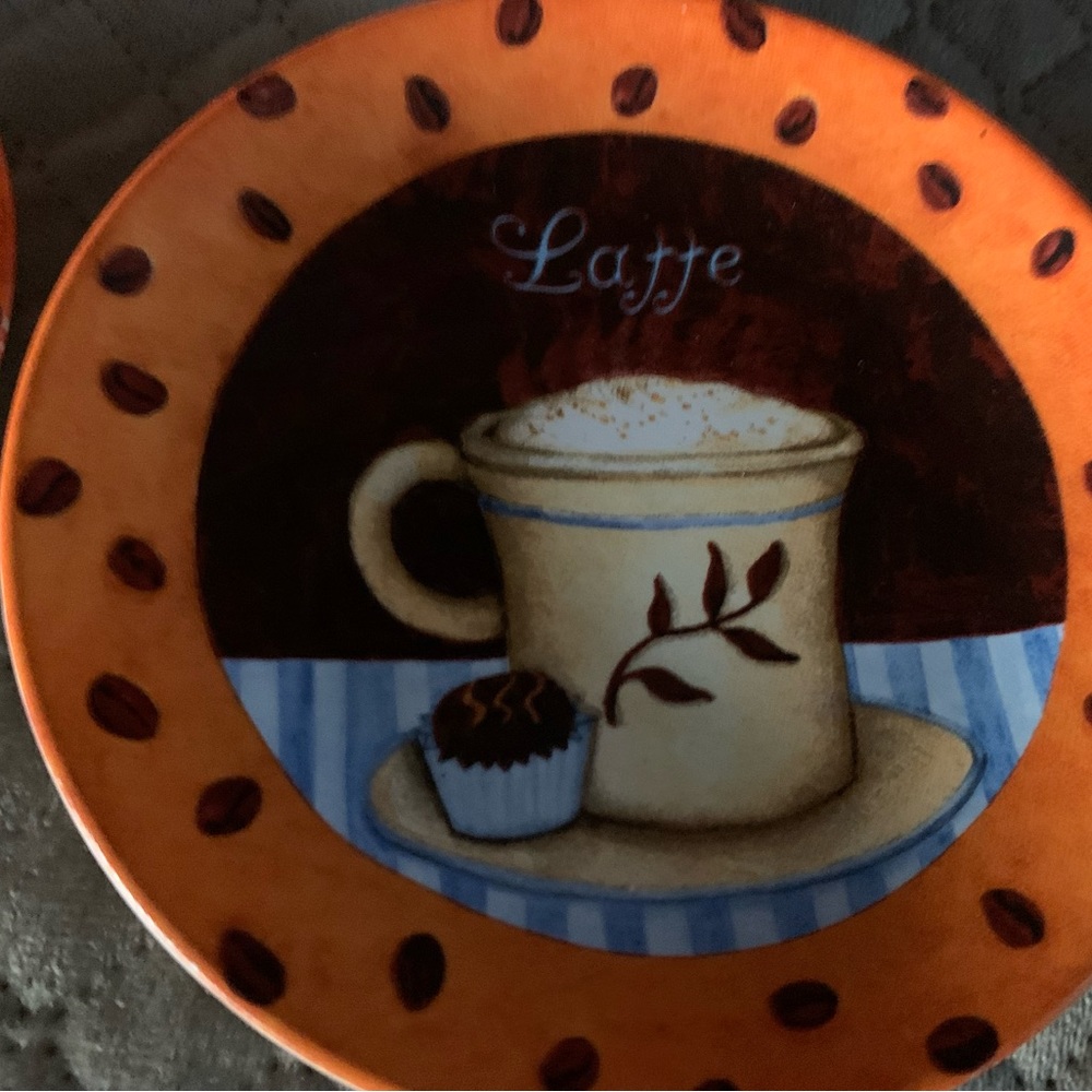 Plates - Picture 5 of 5